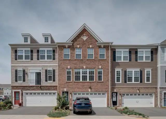 Property at 8832 Englewood Farms Dr, Manassas, VA, 20112, 4 beds, 2.5 baths, [object Object]