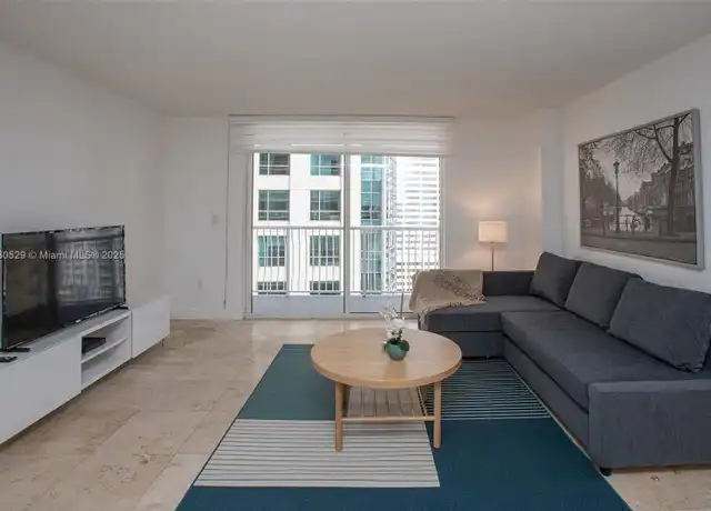 Property at 1200 Brickell Bay Dr #2704, Miami, FL, 33131, 1 bed, 1 bath, [object Object]