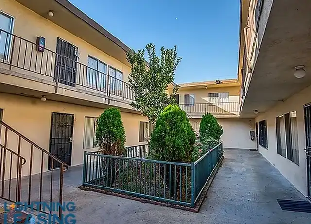 Property at 1147 Elden Ave Unit 4D, Los Angeles, CA, 90006, 2 beds, 1 bath, [object Object]