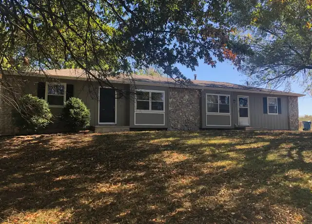 Property at 1164 S Oak Park Dr, Springfield, MO, 65802, 2 beds, 1 bath, [object Object]