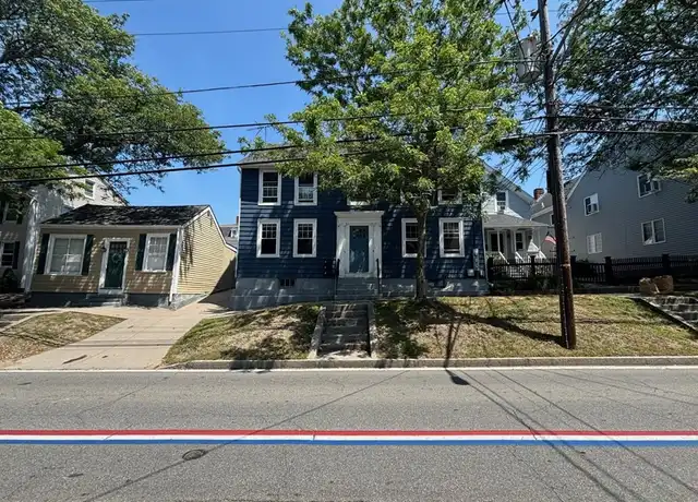 Property at 712 Hope St Unit 1, Bristol, RI, 02809, 4 beds, 1 bath, [object Object]