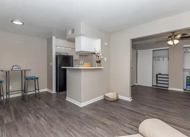 Property at The Oasis - 10250 Lands End Dr, Houston, TX, 77099, 0-2 beds, 1-2 bath, [object Object]