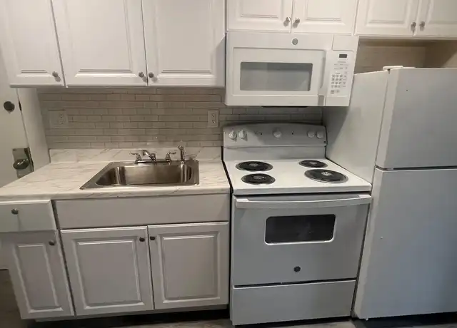 Property at 167 Liberty St Unit 4, Newburgh, NY, 12550, 2 beds, 1 bath, [object Object]
