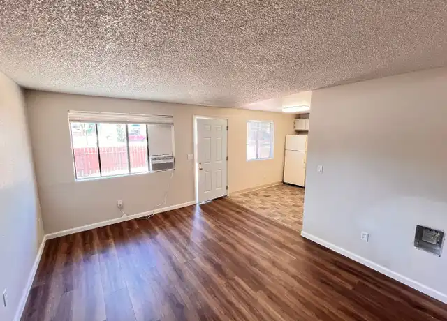 Property at 200 E Park St Unit 2, Carson City, NV, 89706, 2 beds, 1 bath, [object Object]