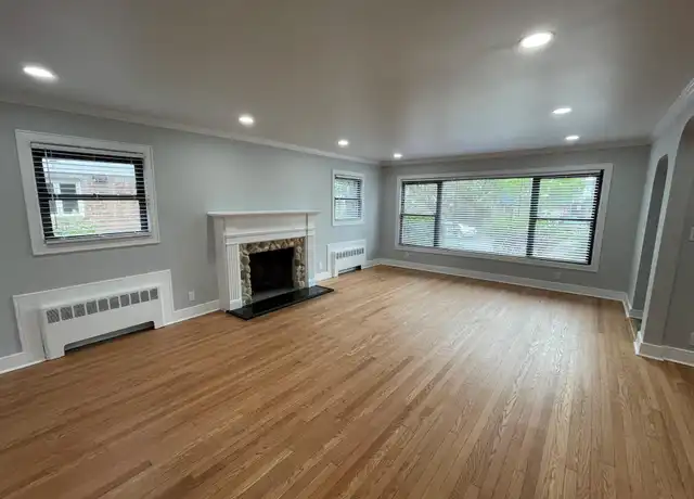 Property at 411 E Walnut St, Long Beach, NY, 11561, 4 beds, 2 baths, [object Object]