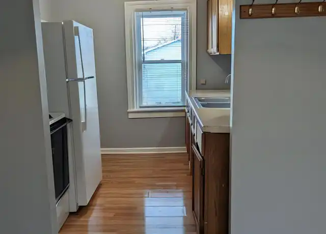 Property at 2539 Cherry St Unit 3, Port Huron, MI, 48060, 1 bed, 1 bath, [object Object]