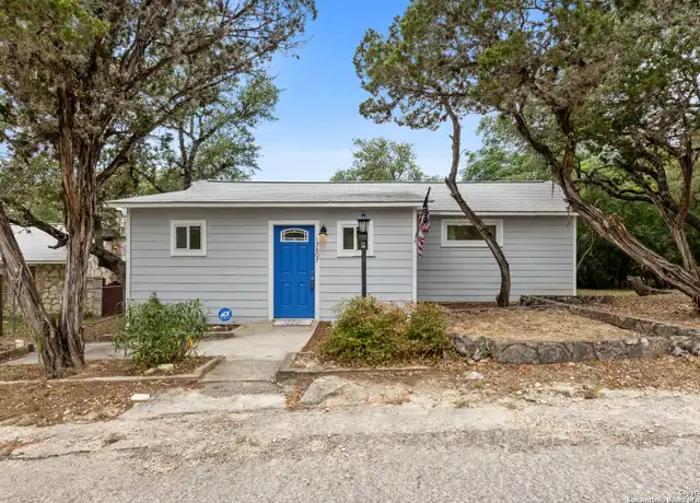 Property at 17807 Hilltop Dr, Helotes, TX, 78023, 2 beds, 1 bath, [object Object]