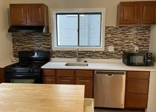 Property at 460 E 3rd St Unit 1, Boston, MA, 02127, 2 beds, 1 bath, [object Object]