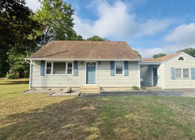 Property at 9 Edgewood Ave, Waterford, CT, 06385, 3 beds, 1 bath, [object Object]