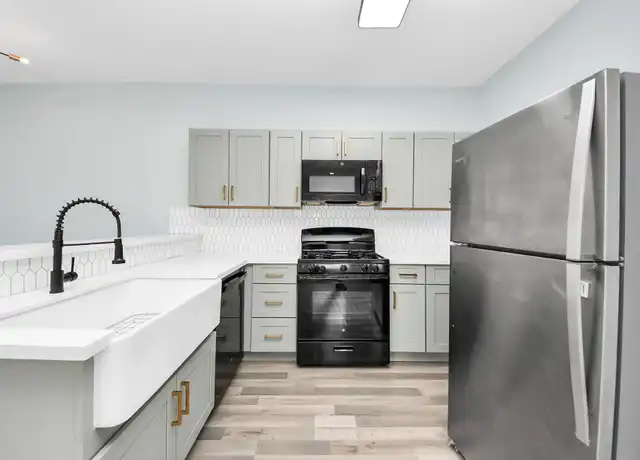 Property at 7502 Sandle St Unit B, Houston, TX, 77088, 3 beds, 2 baths, [object Object]