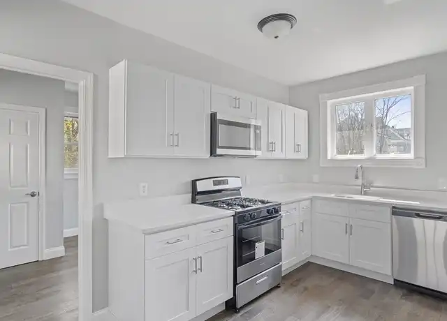 Property at 92 Coleman St, Dorchester, MA, 02125, 3 beds, 1 bath, [object Object]