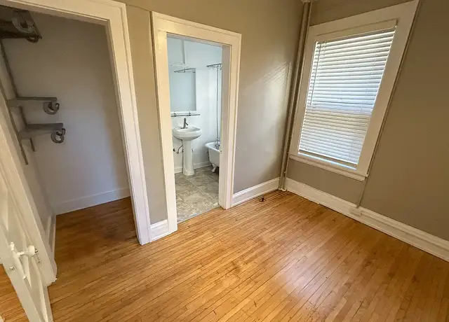 Photo of 1817 2nd Ave S, Minneapolis, MN 55403