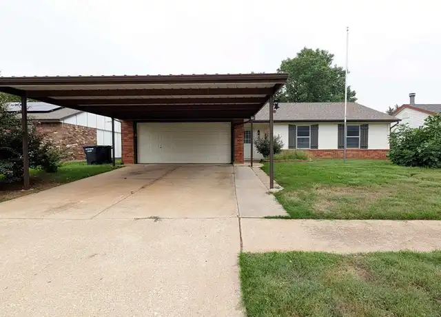 Property at 1609 NE 4th St, Moore, OK, 73160, 4 beds, 2 baths, [object Object]