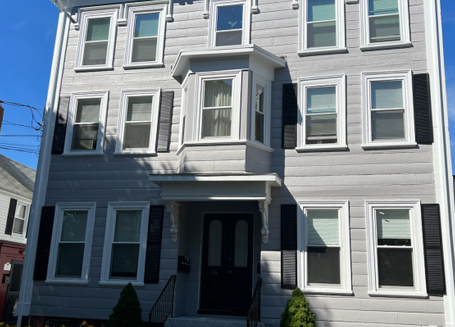 Photo of 16 Franklin Pl Unit 1R, Beverly, MA 01915