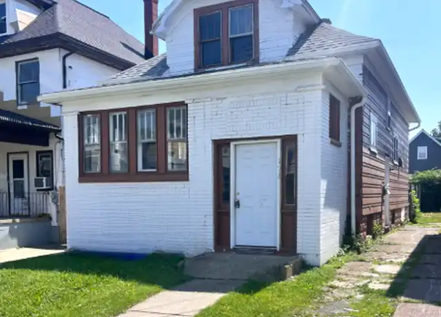 Property at 124 Newfield St, Buffalo, NY, 14207, 4 beds, 1 bath, [object Object]