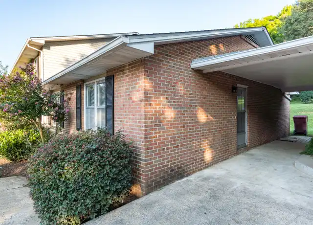 Property at 806 Morningside Dr Unit 3, Johnson City, TN, 37604, 2 beds, 1 bath, [object Object]