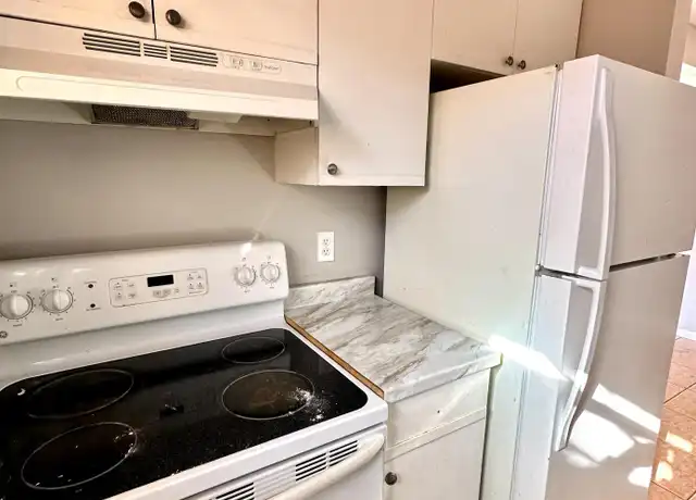 Property at 1417 N Federal Hwy Unit 2, Lake Worth Beach, FL, 33460, 1 bed, 1 bath, [object Object]
