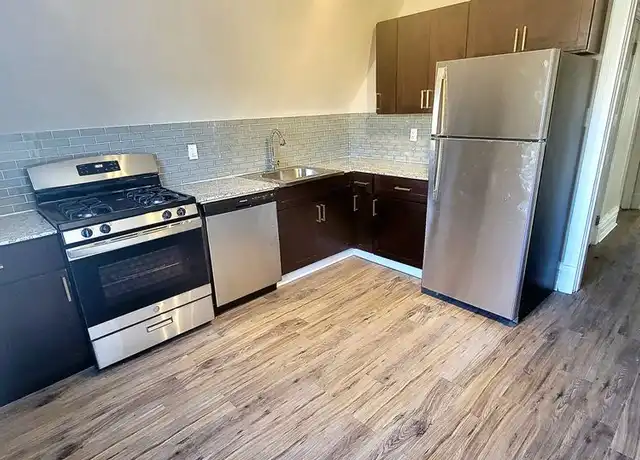 Property at 5817 Alder St Unit 3RD FL, Pittsburgh, PA, 15232, 2 beds, 1 bath, [object Object]