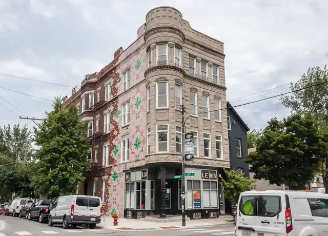 Property at 818 W 18th St Unit 2R, Chicago, IL, 60608, 1 bed, 1 bath, [object Object]