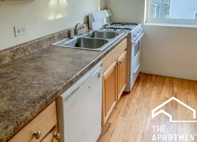 Property at 5206 N Leavitt St Unit 2, Chicago, IL, 60625, 2 beds, 1 bath, [object Object]