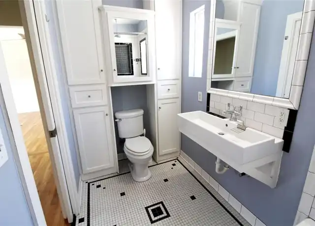 Property at 18 Linwood St #5, Houston, TX, 77011, 1 bed, 1 bath, [object Object]