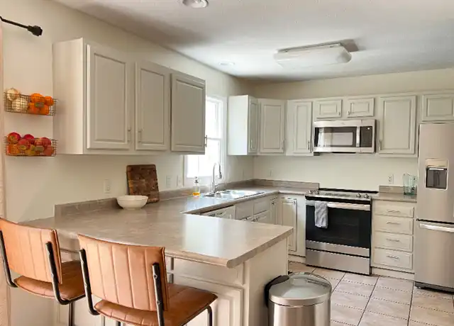 Property at 264 Donna Ave, Morgantown, WV, 26505, 3 beds, 2.5 baths, [object Object]