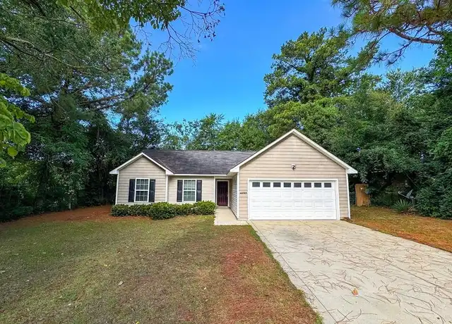 Property at 1910 Poplar Dr, Fayetteville, NC, 28304, 3 beds, 2 baths, [object Object]