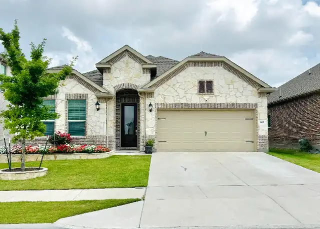 Property at 917 Rosebay Dr, Justin, TX, 76247, 4 beds, 3 baths, [object Object]
