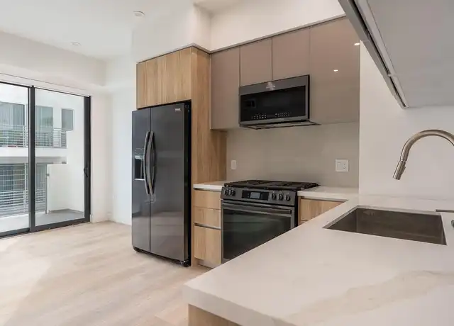 Property at 1235 5th St, Santa Monica, CA, 90401, 1-2 bed, 1-2 bath, [object Object]