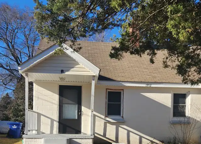 Property at 1902 Myrtle St Unit 1902-B, Greenville, NC, 27834, 2 beds, 1 bath, [object Object]