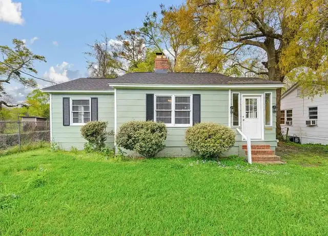 Property at 206 Pinehill Dr, Mobile, AL, 36606, 2 beds, 1 bath, [object Object]