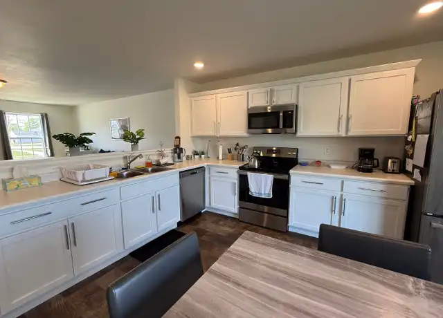 Property at 10906 Constant Dr, Allendale, MI, 49401, 5 beds, 3.5 baths, [object Object]