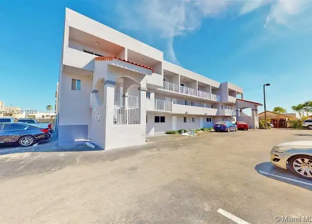 Property at 2670 W 76th St #208, Hialeah, FL, 33016, 2 beds, 1.5 baths, [object Object]