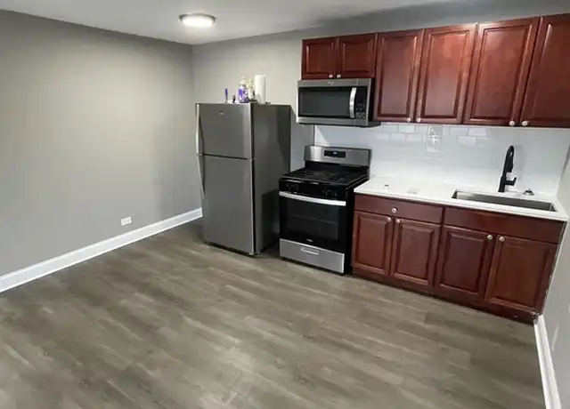 Property at 5 N Dryden Pl Unit 5-2B, Arlington Heights, IL, 60004, 2 beds, 1 bath, [object Object]