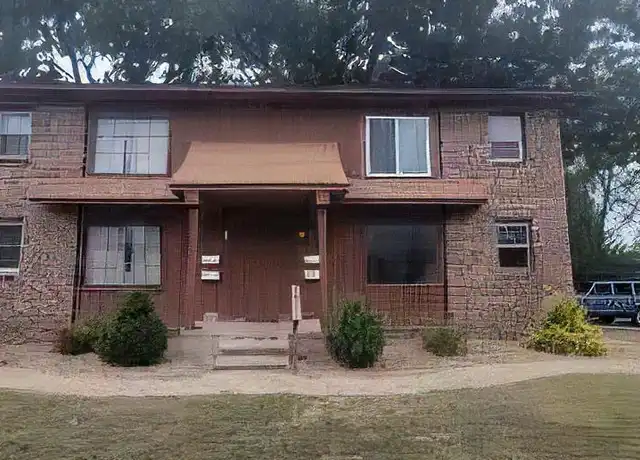 Property at 201 E Cleveland St Unit A1-4, West Frankfort, IL, 62896, 2 beds, 1 bath, [object Object]