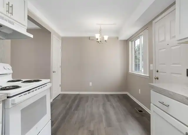 Property at Edgewood Court 1 & 2 - 403 E 14 Mile Rd, Birmingham, MI, 48009, 2 beds, 1 bath, [object Object]
