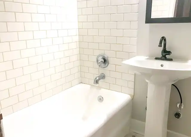 Property at 5042 12th Ave NE Unit 103, Seattle, WA, 98105, 0 beds, 1 bath, [object Object]