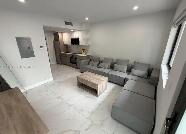 Property at 944 Jefferson Ave Unit 4, Miami Beach, FL, 33139, 1 bed, 1 bath, [object Object]