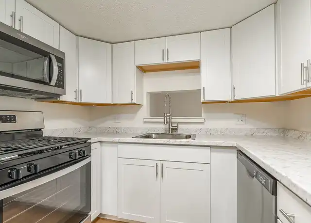 Property at Lodge at River Village - 1366 Sheridan Dr, Lancaster, OH, 43130, 1-2 bed, 1-1.5 bath, [object Object]