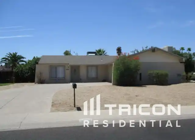 Property at 3827 W Gelding Dr, Phoenix, AZ, 85053, 3 beds, 2 baths, [object Object]
