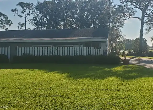 Property at 2702 Golf Hammock Dr, Sebring, FL, 33872, 2 beds, 2 baths, [object Object]