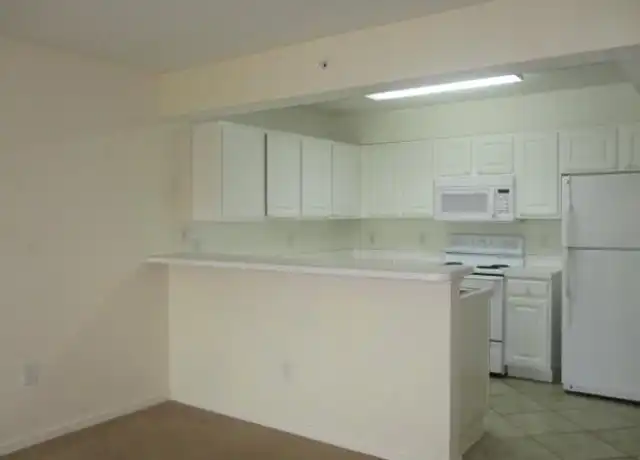 Property at 4149 Residence Dr, Fort Myers, FL, 33901, 1 bed, 1 bath, [object Object]