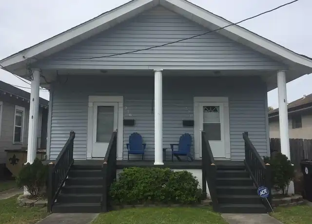 Property at 220 Nashville Ave, New Orleans, LA, 70115, 2 beds, 1 bath, [object Object]