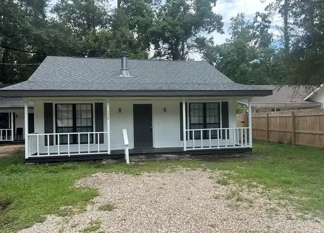 Property at 158 Beech St, Covington, LA, 70433, 2 beds, 1 bath, [object Object]