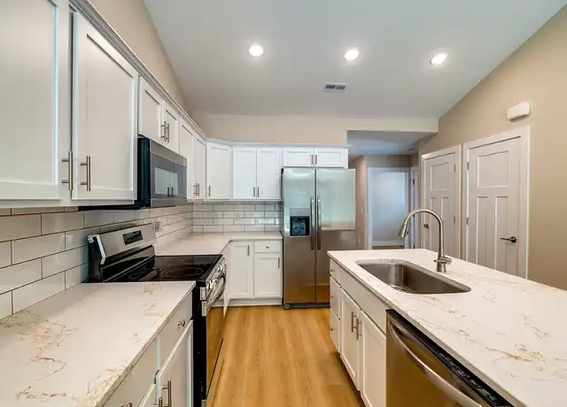 Property at Whiteford Woods - 4828 Whiteford Rd, Toledo, OH, 43623, 2 beds, 2 baths, [object Object]