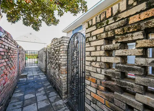 Property at 4723 Merwin St, Houston, TX, 77027, 2 beds, 2.5 baths, [object Object]