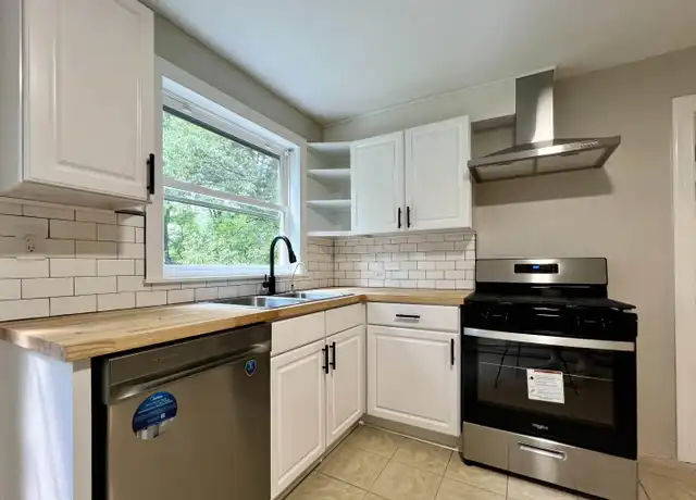 Property at 2525 Woodland Dr Unit A, Charlottesville, VA, 22903, 4 beds, 2 baths, [object Object]