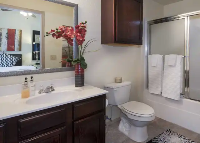 Property at The Fairways at Grand Summit I/II - 15319 Grand Summit Ext, Grandview, MO, 64030, 1-2 bed, 1-2 bath, [object Object]
