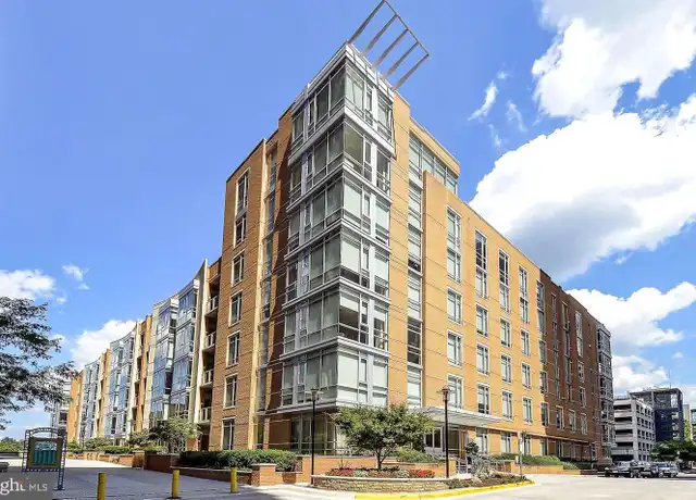 Property at 12025 New Dominion Pkwy Unit G102, Reston, VA, 20190, 2 beds, 2 baths, [object Object]