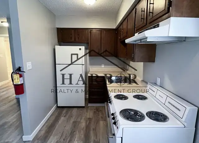 Property at 737 6th St Unit 737 9, Boone, IA, 50036, 1 bed, 1 bath, [object Object]